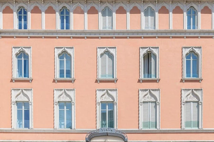 Pink building, Como, Italy (60x40) - Design for the PPL